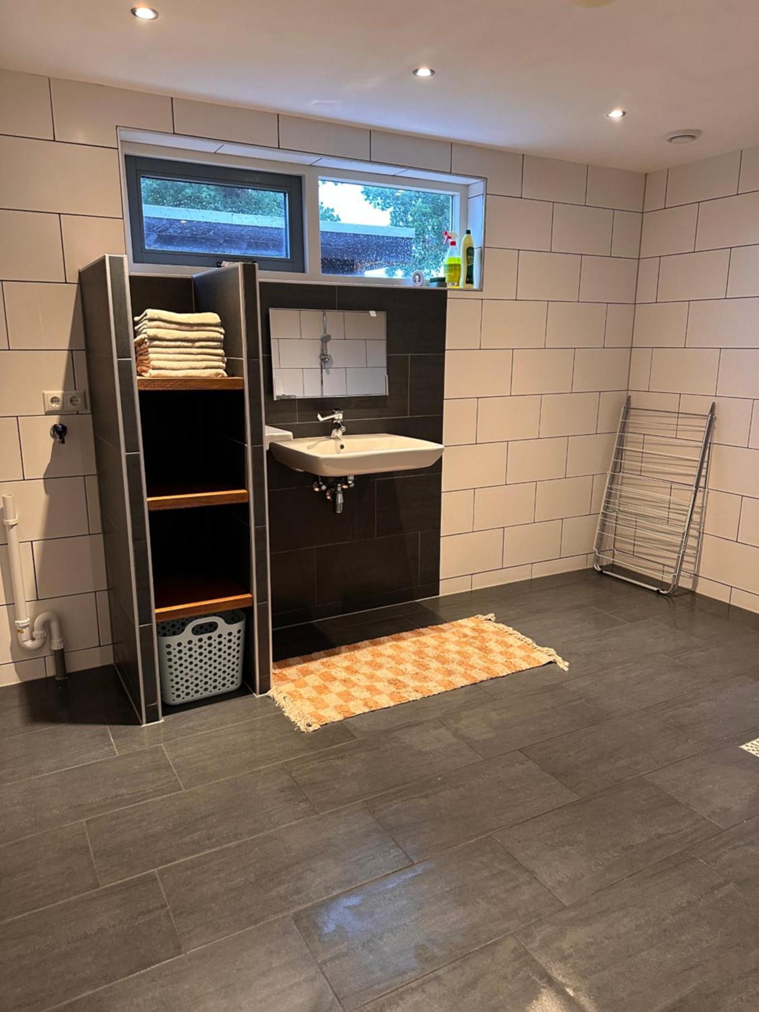 B&B Het Kleine Huisje Emmen Extérieur photo